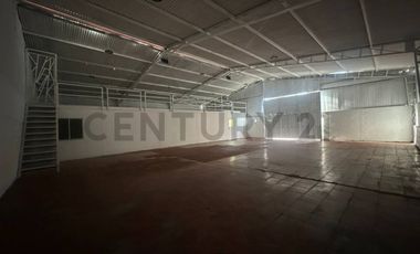 Se arrienda Galpón sector Comercial- Industrial