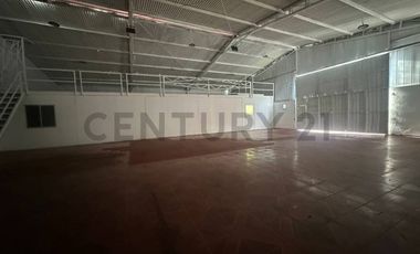 Se arrienda Galpón sector Comercial- Industrial