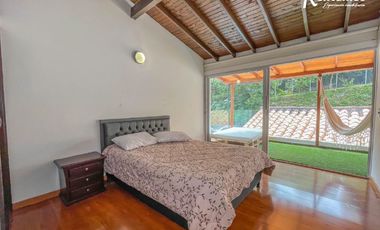 casa en venta en el tesoro. Cod V775430
