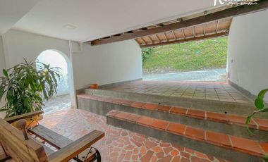 casa en venta en el tesoro. Cod V775430