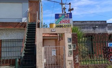 Casa en venta en Isidro Casanova