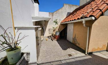 Casa para 2 Familias en venta en Villa Dominico