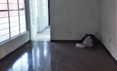 VENTA DE CASA EN COLONIA MORELOS BUENA UBICACIÓN