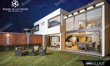 Casa en Venta 10 min de Metepec Castaño Villas del Campo Foresta Bosque Fuentes