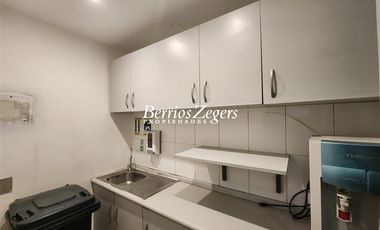 Oficina en Arriendo en VITACURA / LUIS PASTEUR