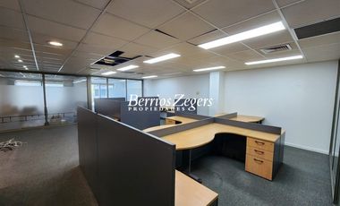 Oficina en Arriendo en VITACURA / LUIS PASTEUR