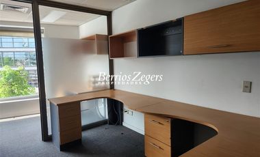 Oficina en Arriendo en VITACURA / LUIS PASTEUR