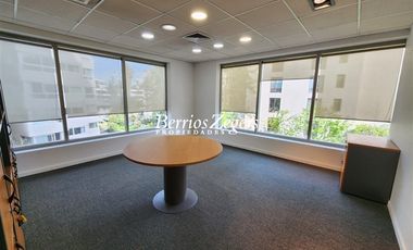 Oficina en Arriendo en VITACURA / LUIS PASTEUR