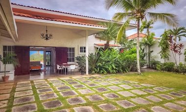 Se vende casa en PH El Cortijo, Costa Esmeralda, San Carlos