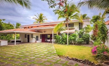 Se vende casa en PH El Cortijo, Costa Esmeralda, San Carlos