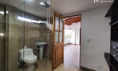 casa en arriendo en loma del escobero. Cod A776696