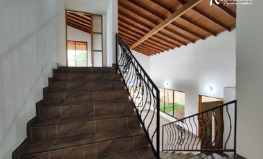 casa en arriendo en loma del escobero. Cod A776696