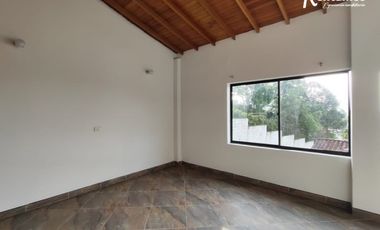 casa en arriendo en loma del escobero. Cod A776696