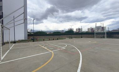 apartamento en arriendo en prados del este. Cod A30201