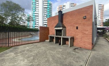 apartamento en arriendo en prados del este. Cod A30201