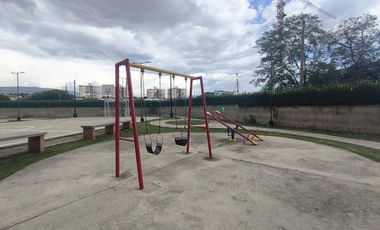 apartamento en arriendo en prados del este. Cod A30201