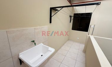 Se Alquila Departamento En 3Er Piso Zárate 4 Habitaciones 1,950 Soles