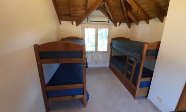 Casa en alquiler temporario de 3 dormitorios c/ cochera en Frontera
