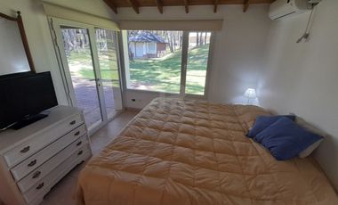 Casa en alquiler temporario de 3 dormitorios c/ cochera en Frontera