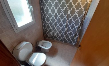 Casa en alquiler temporario de 3 dormitorios c/ cochera en Frontera