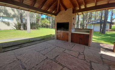 Casa en alquiler temporario de 3 dormitorios c/ cochera en Frontera