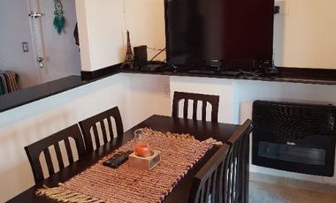 Casa PH en venta en Bernal Oeste