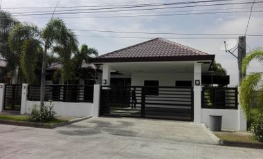 Spacious Bungalow House and Lot for Rent in Hensonville Ange