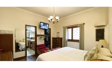 Chalet con Departamento en Venta Zona: Pompeya