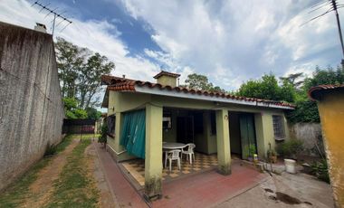 En Venta! Interesante Casa - Quinta en La Reja - Con Parque y Departamento a Refaccionar en el Fondo