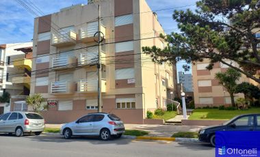 Departamento en venta de 2 dormitorios c/ cochera en San Bernardo