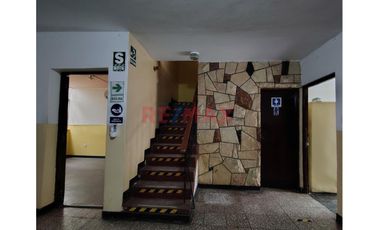 Amplia Casa Precio De Ocasion En Urb. Piura