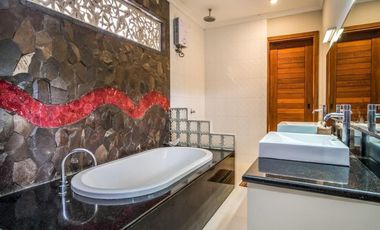 Hotel Bagus Strategis di Jalan Raya Kartika Daerah Kuta Bali