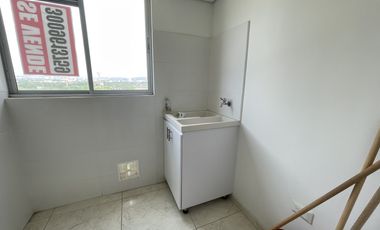 apartamento en arriendo en prados del este. Cod A5748