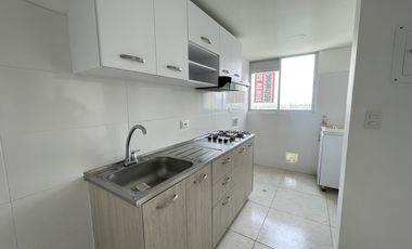 apartamento en arriendo en prados del este. Cod A5748