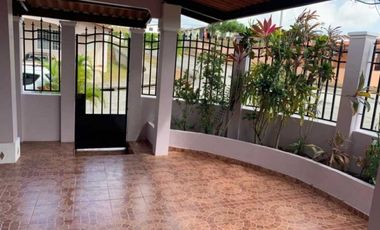 VENDO CASA EN ARRAIJAN JUAN DEMOSTENES BRISAS DEL GOLF 3R