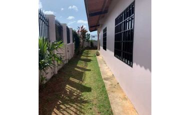 VENDO CASA EN ARRAIJAN JUAN DEMOSTENES BRISAS DEL GOLF 3R