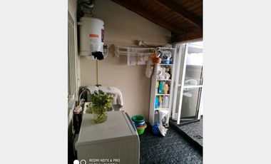 Triplex en Venta Haedo / Moron (B145 667)