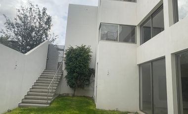 CASA EN RENTA EN PEDREGAL FASE 2 SLP