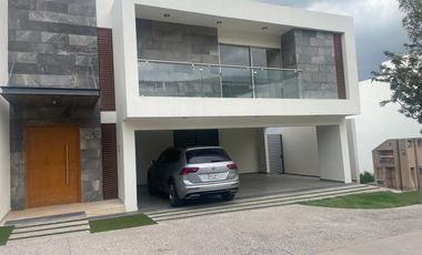 CASA EN RENTA EN PEDREGAL FASE 2 SLP