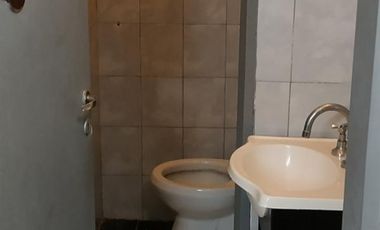 Dos Locales + 18 Cocheras, Ideal Inversor O Construccion Edificio Lote 440m2 FOT 3 + PREMIOS FOS 0.6 DENSIDAD 2000