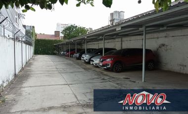 Dos Locales + 18 Cocheras, Ideal Inversor O Construccion Edificio Lote 440m2 FOT 3 + PREMIOS FOS 0.6 DENSIDAD 2000