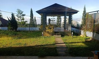 Dijual Murah Rumah Full furnish nyaman sejuk DAGO PAKAR RESORT