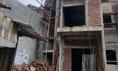 Rumah Bagus Lokasi Fantastis Di Perumahan Elit Cipinang