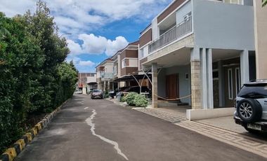 Rumah Bagus Lokasi Fantastis Di Perumahan Elit Cipinang