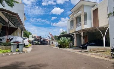 Rumah Bagus Lokasi Fantastis Di Perumahan Elit Cipinang