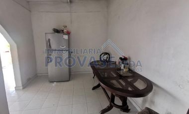 CASA-LOCAL en VENTA en Los Patios Once de Noviembre
