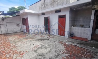 CASA-LOCAL en VENTA en Los Patios Once de Noviembre