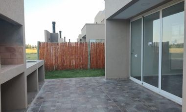 SE VENDE  DPTO  TOTALMENTE AMUEBLADO  CON  BALCON .   PARQUE TERMAL DOLORES