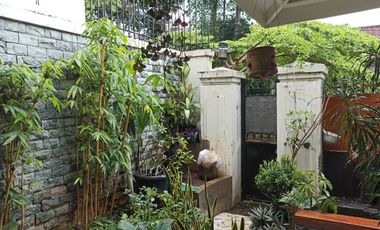 Jual & Sewa: Rumah Hook Premium Cinere, 3+1 KT, Dekat 3 Tol & Padel