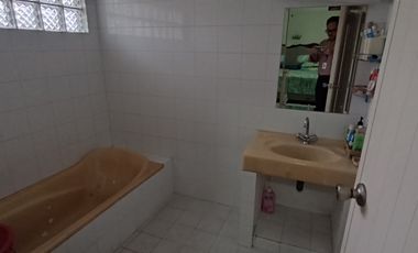 Jual & Sewa: Rumah Hook Premium Cinere, 3+1 KT, Dekat 3 Tol & Padel